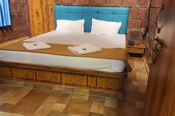 Couple Room